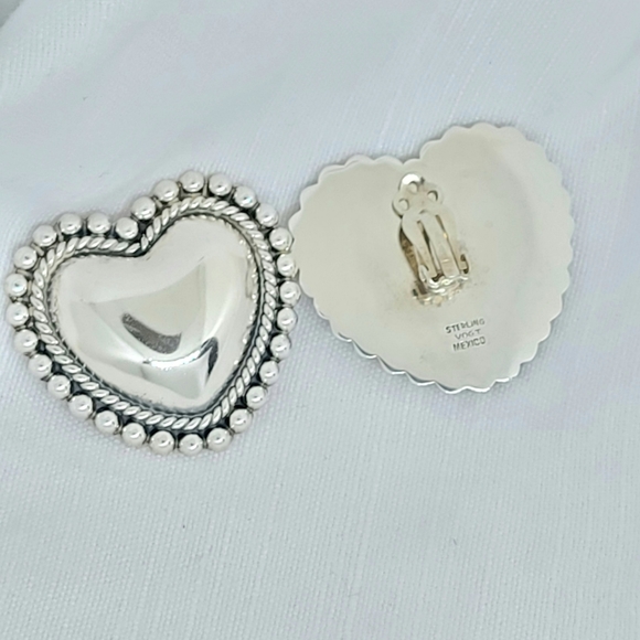 VOGT sterling silver heart earrings